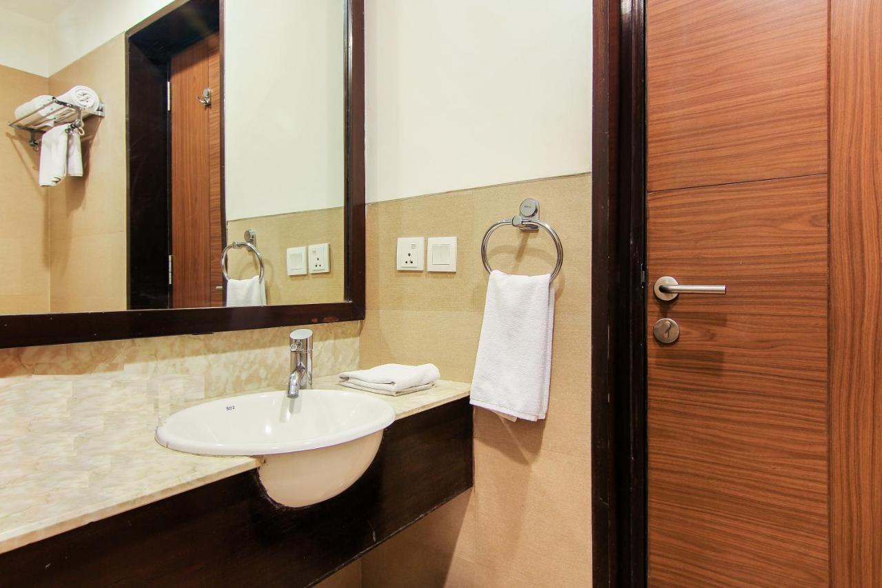 Hotel Vibe By The Lalit Traveller Faridabad Exterior foto
