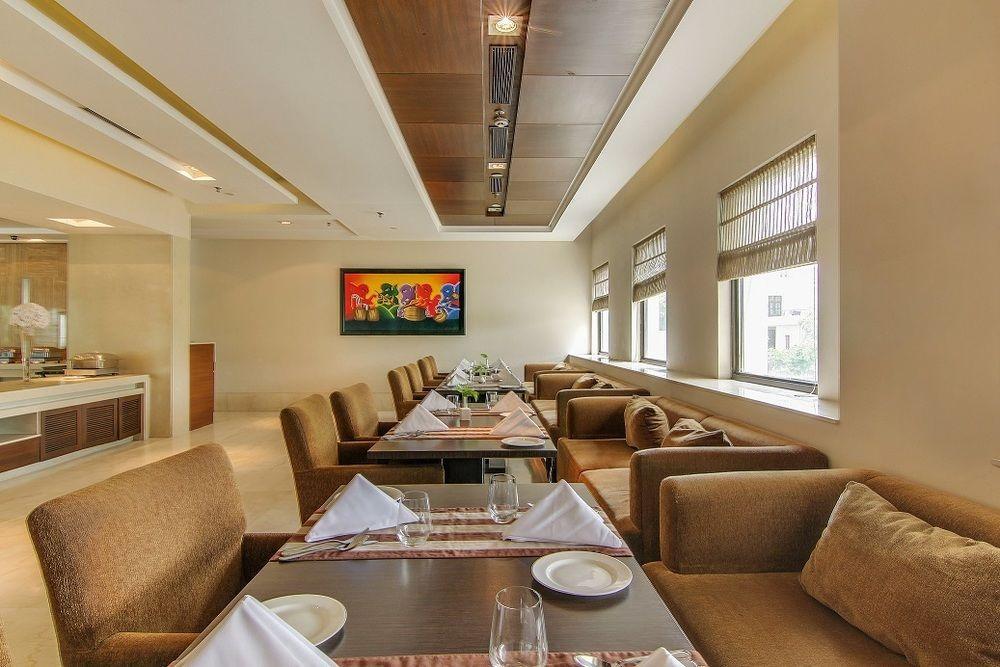 Hotel Vibe By The Lalit Traveller Faridabad Exterior foto