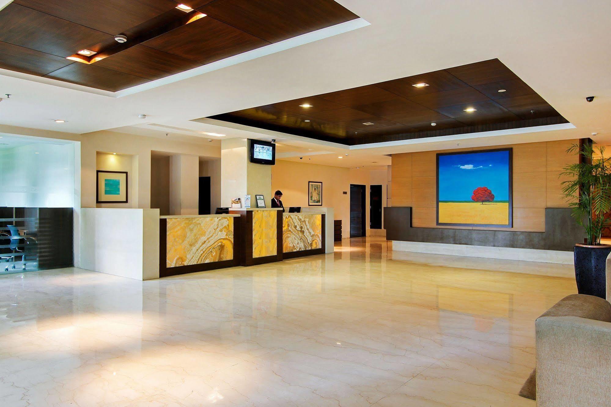 Hotel Vibe By The Lalit Traveller Faridabad Exterior foto