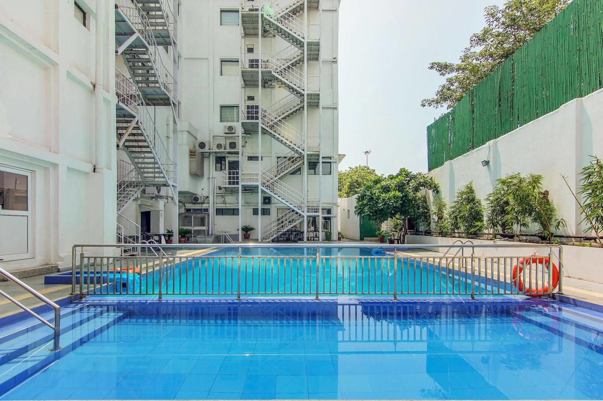 Hotel Vibe By The Lalit Traveller Faridabad Exterior foto
